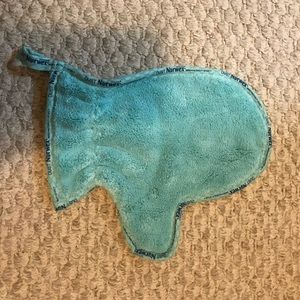 Norwex dusting mitt